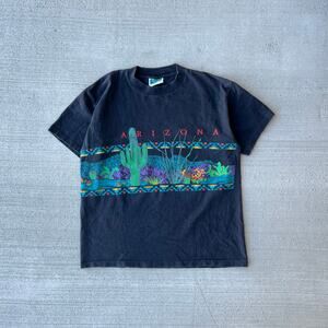 Vintage 90s Wrap Around Arizona Graphic Tee Size Large